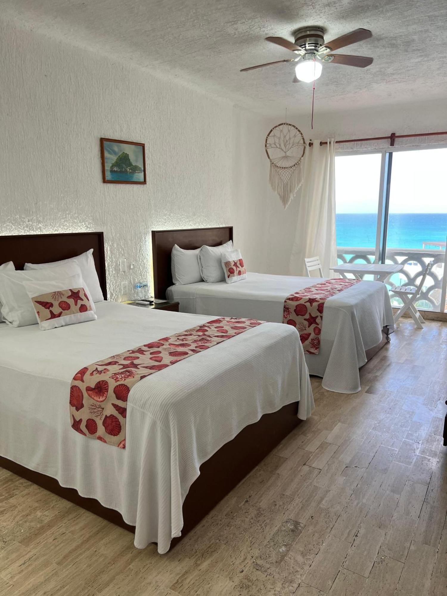 “Magic Sunrise At Cancun” Exterior photo