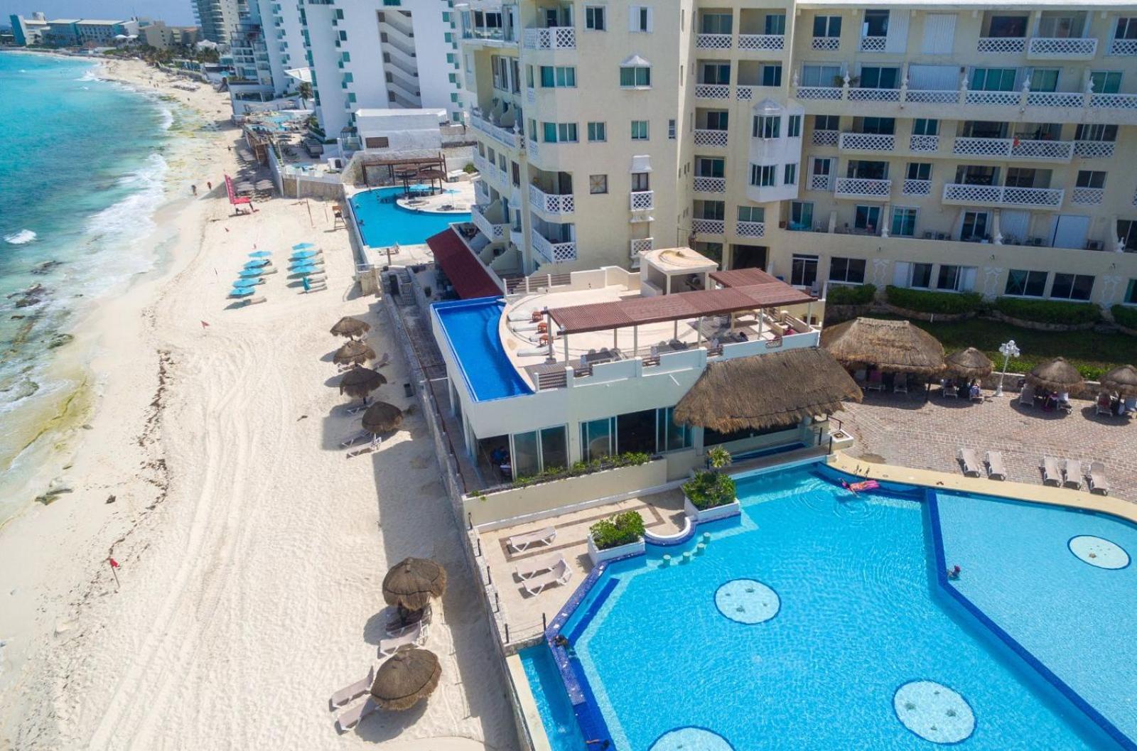“Magic Sunrise At Cancun” Exterior photo